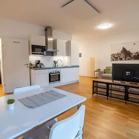 Shome Graz-ost I Self Check-in I Free Parking Lägenhetshotell *