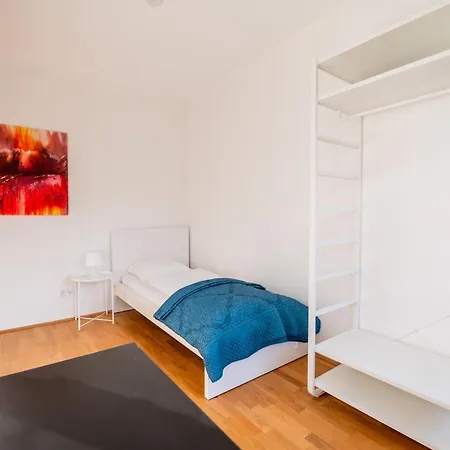 Shome Graz-ost I Self Check-in I Free Parking Lägenhetshotell *